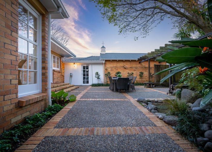 Free property data for 14 Tamihana Avenue, Fairfield, Hamilton homes