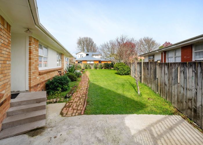  at 8 Robert Grigg Place, Hamilton East, Hamilton, Waikato