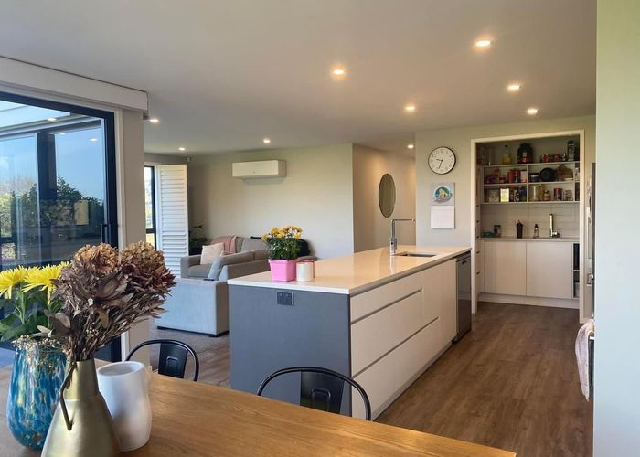  at 50A Philomel Crescent, Bayswater, Auckland