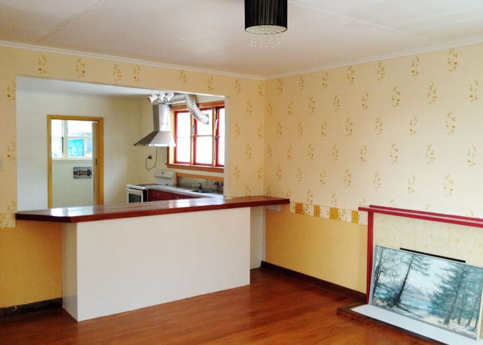  at 106 May Road, Mount Roskill, Auckland