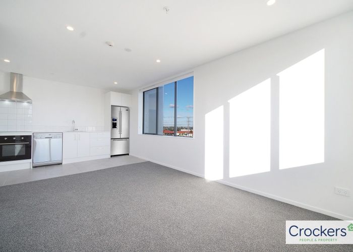  at 7 Rauemi Way, Te Atatu South, Waitakere City, Auckland