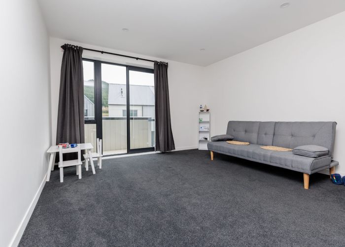  at 27 Ara Paiwhenua, Tawa, Wellington