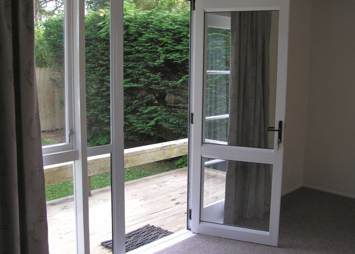  at 2/93 Hobsonville Road, West Harbour, Auckland