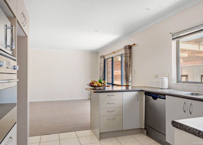  at 16 Lilybank Crescent, East Tamaki, Manukau City, Auckland