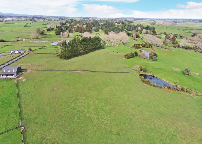  at 42 Bream Revel Way, Karaka, Papakura