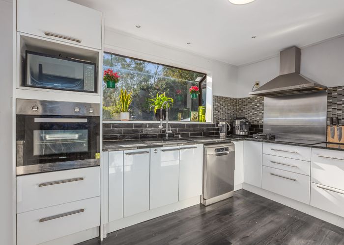 at 14 Staysail Place, Whitby, Porirua