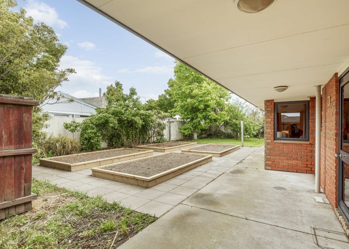  at 6B Fovant Street, Russley, Christchurch