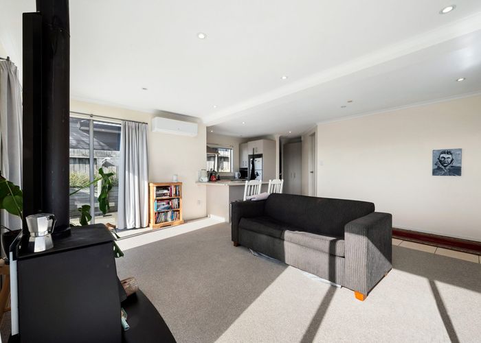  at 40C Cunliffe Street, Johnsonville, Wellington