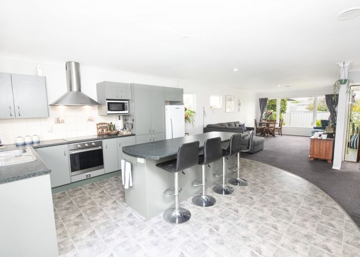  at 4 Clare Place, Pirimai, Napier