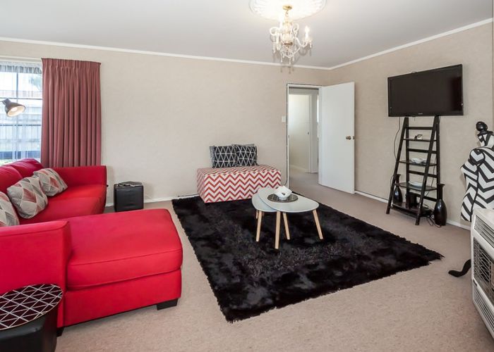  at 3 Sovereign Court, West End, Palmerston North