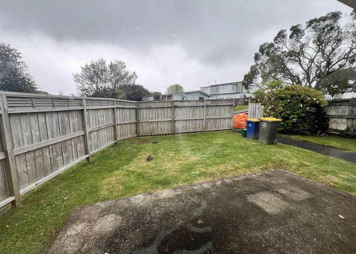  at Pavola Grove, Glenfield, North Shore City, Auckland