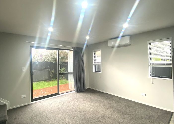  at 8/30 West Coast Road, Glen Eden, Waitakere City, Auckland