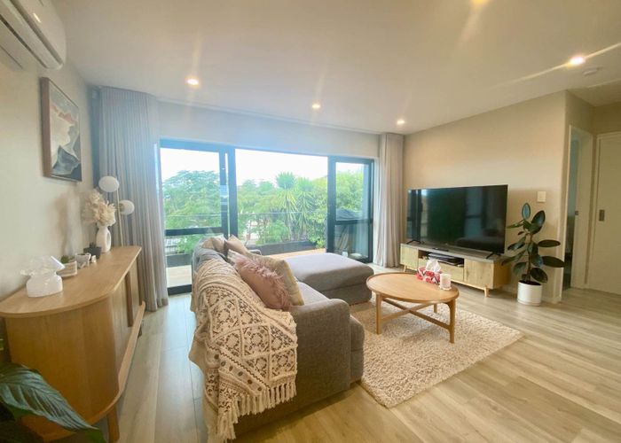  at 4/35 Rutland Road, Mount Wellington, Auckland City, Auckland