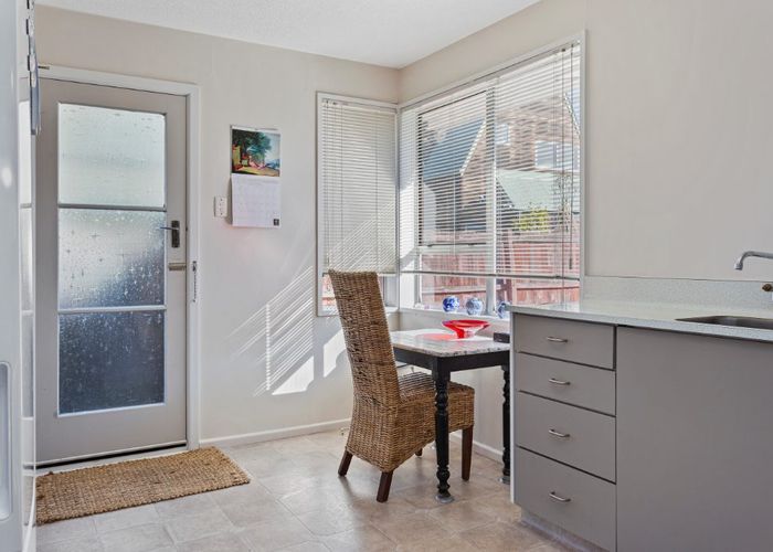  at 2/26 Trafalgar Street, St. Albans, Christchurch City, Canterbury