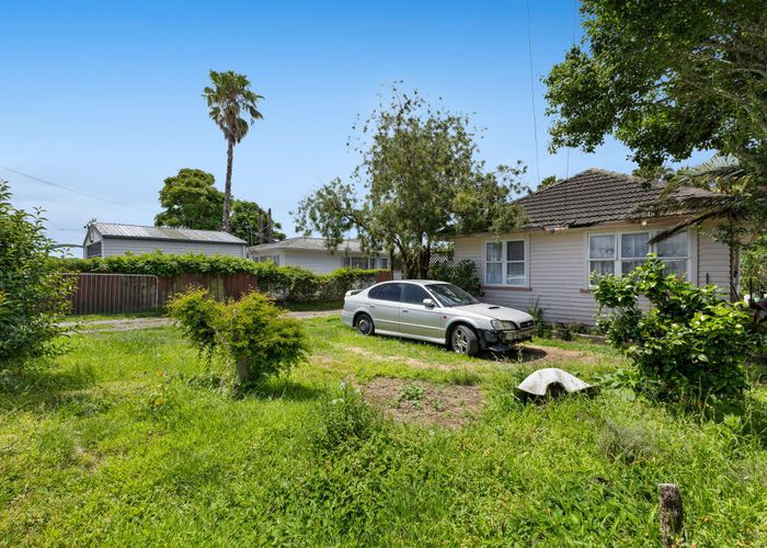  at 81 Wallace Rd, Mangere Bridge, Manukau City, Auckland