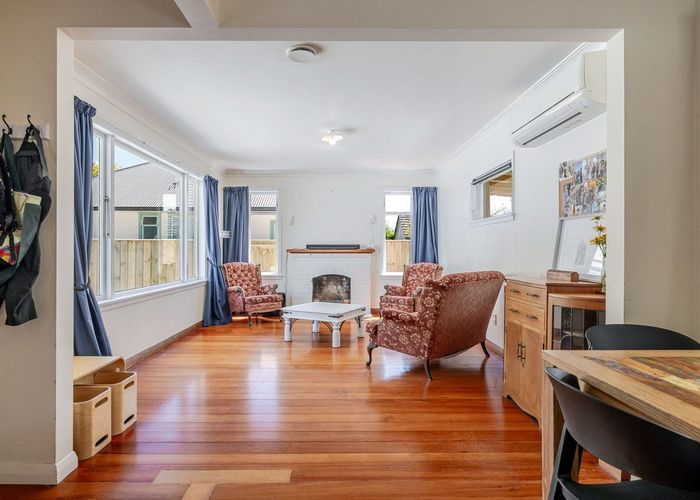  at 43 Birmingham Street, Takaro, Palmerston North, Manawatu / Whanganui