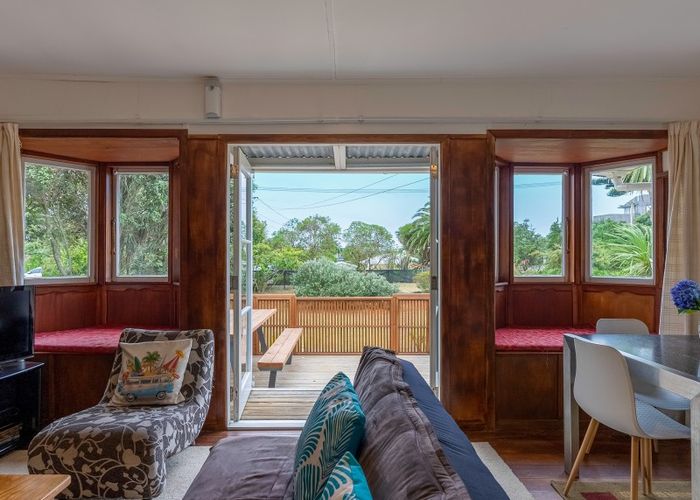  at 36 Dixie Street, Te Horo Beach