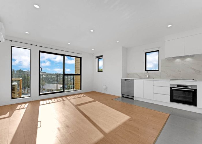  at 201/318 Wairau Road, Glenfield, North Shore City, Auckland