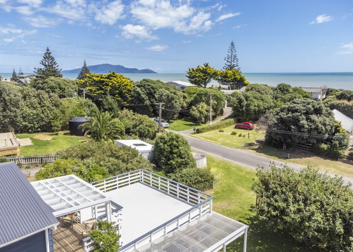  at 42 Rodney Avenue, Te Horo Beach