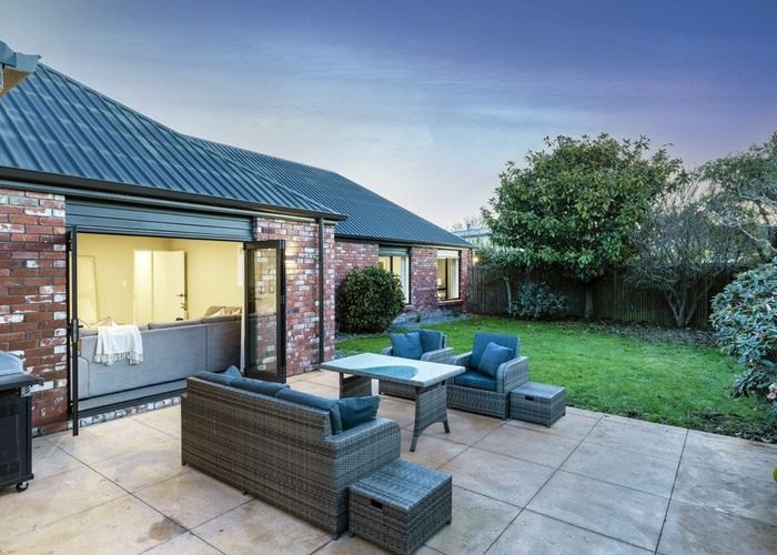  at 54 Regency Crescent, Redwood, Christchurch