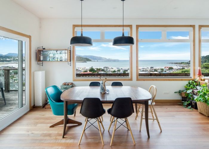  at 154 Sutherland Road, Lyall Bay, Wellington