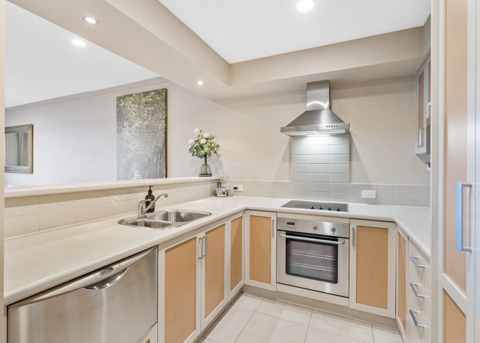  at 5B/36 James Cook Crescent, Remuera, Auckland