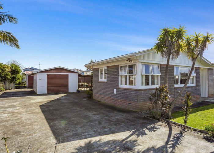  at 5 Eastburn Street, Papakura, Papakura, Auckland