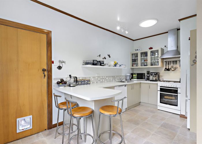  at 6 Terrace End, Lansdowne, Masterton