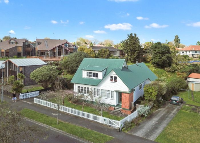  at 1 Jellicoe Drive, Hamilton East, Hamilton
