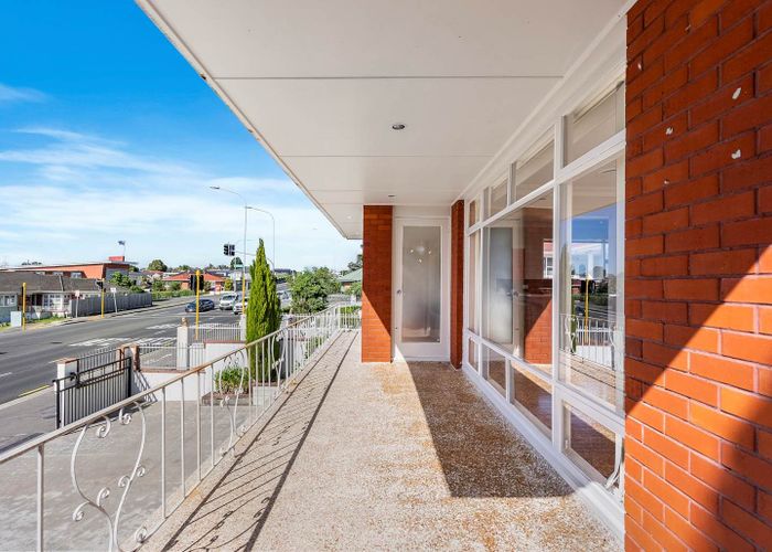  at 342 Te Atatu Road, Te Atatu South, Auckland