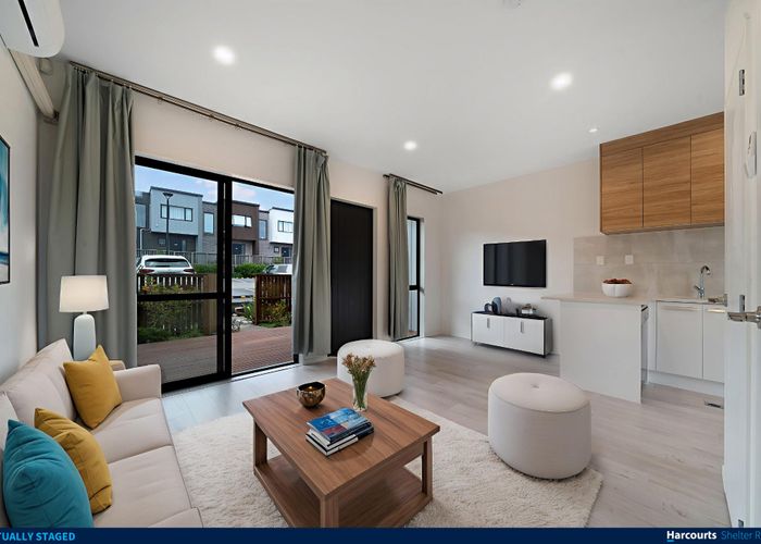  at 132E Tiriwa Drive, Massey, Waitakere City, Auckland