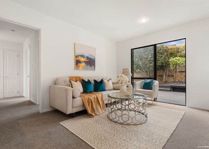  at 6 Goldfinch Rise, Unsworth Heights, Auckland