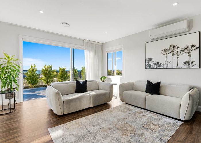  at 33 Te Oneroa Way, Long Bay, Auckland