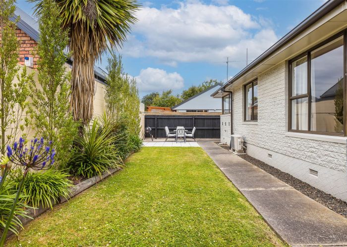  at 8 Westburn Terrace, Burnside, Christchurch