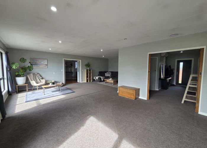  at 15 Lees Road, Strowan, Christchurch City, Canterbury