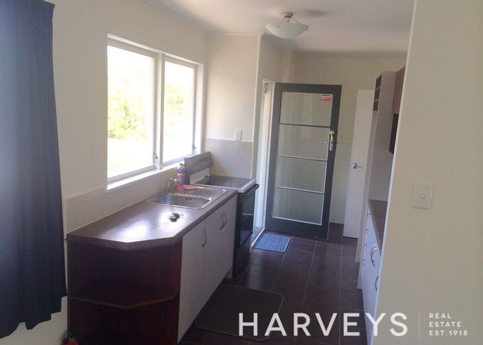  at 42 Crystal Avenue, Te Atatu South, Waitakere City, Auckland