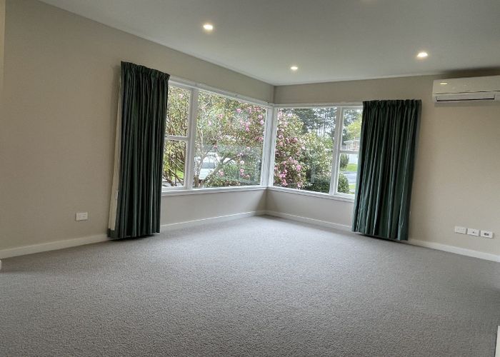  at 2/37 Evelyn Place, Hillcrest, Auckland