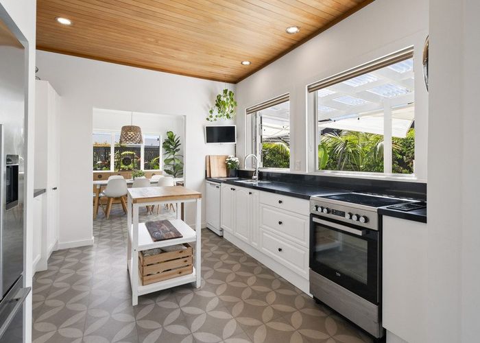  at 17 Phoenix Avenue, Hokowhitu, Palmerston North