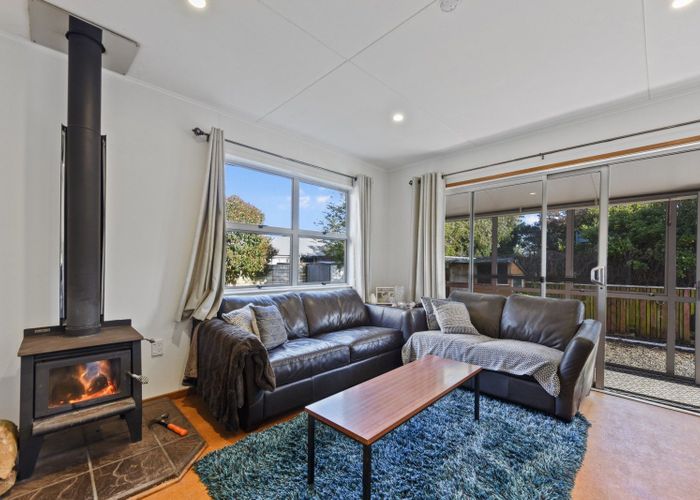  at 2/103 Parkers Road, Tahunanui, Nelson