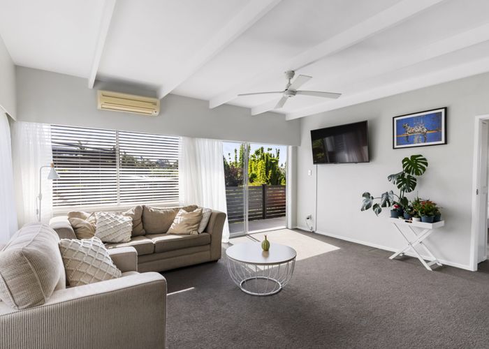  at 5/18 Bevyn Street, Castor Bay, Auckland