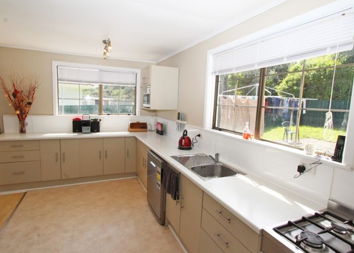  at 27 Surprise Place, Cannons Creek, Porirua