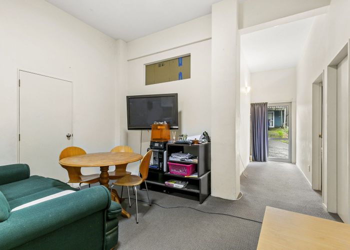  at 1/27 Drummond Street, Mount Cook, Wellington