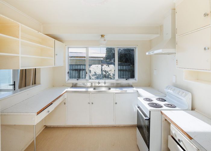  at 18 Amberley Avenue, Westbrook, Palmerston North, Manawatu / Whanganui