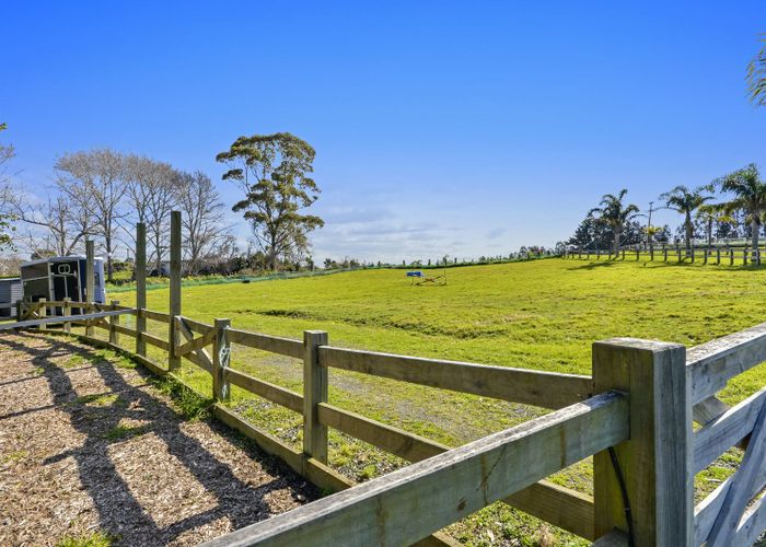  at 124 Vaughans Road, Albany