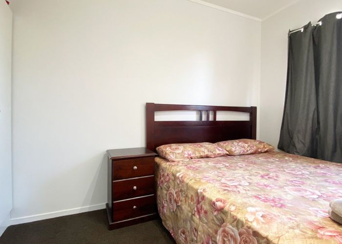  at 60 De Quincey Terrace, Highland Park, Manukau City, Auckland