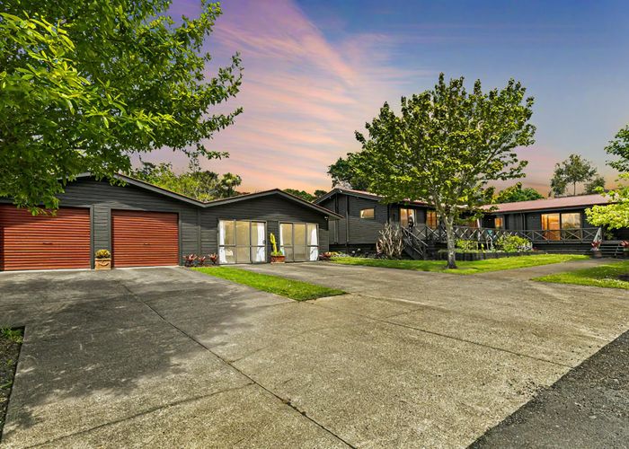  at 19 Mountain View Road, Morningside, Auckland