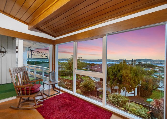  at 6 Conifer Lane, Mangere Bridge, Manukau City, Auckland