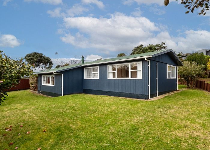  at 13 Hicks Crescent, Waikanae Beach, Kapiti Coast, Wellington