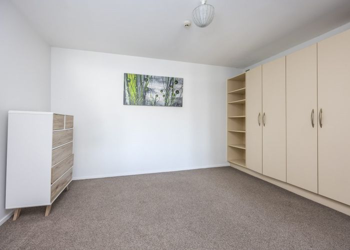  at 26/68 Mountain Road, Mount Wellington, Auckland