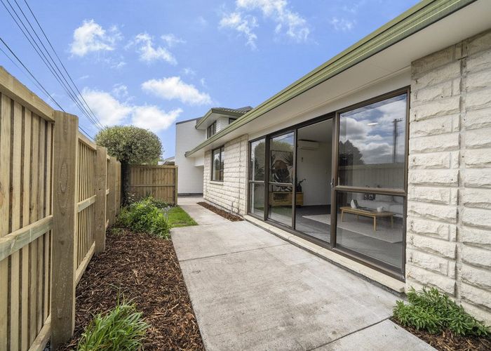  at 2B Barclay Place, Burwood, Christchurch City, Canterbury